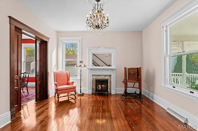 $299,900 | 617 East A Street, Belleville, IL 62220