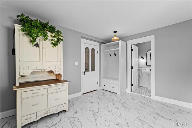 $299,900 | 617 East A Street, Belleville, IL 62220