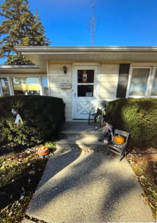 $240,000 | 5612 39th Avenue, Kenosha, WI 53144