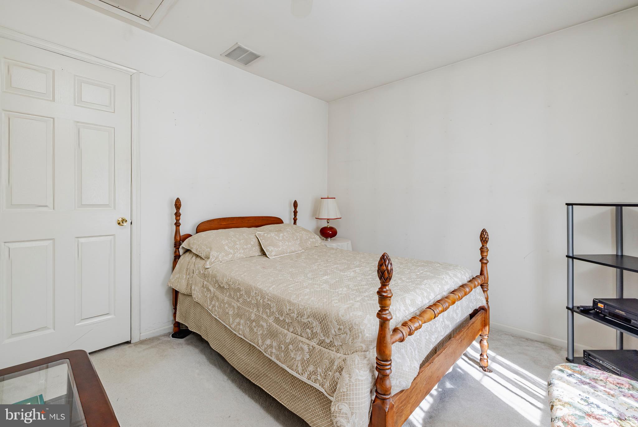 256 Sussex Road Swedesboro, NJ 08085 - Photo 20 of 29 2nd Bedroom