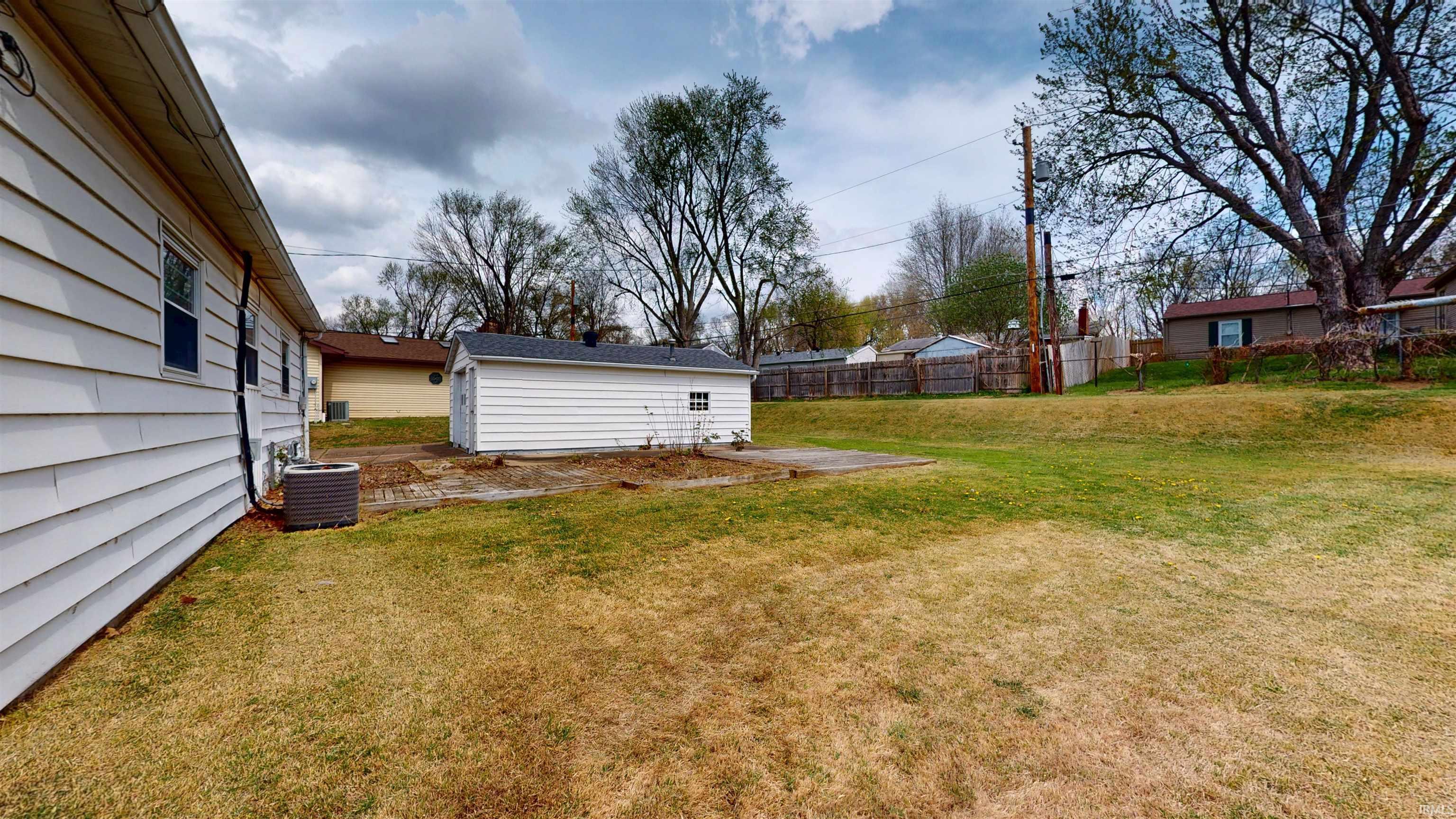 4315 Chadwick Road Evansville, IN 47710 - Photo 28 of 31 Gallery Image 28