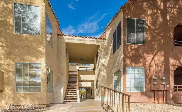 $1,600 | 2200 South Fort Apache Road, Unit 1204, Las Vegas, NV 89117