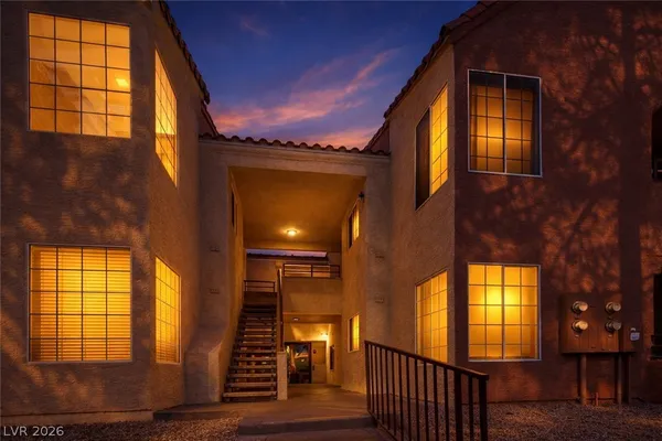 $1,600 | 2200 South Fort Apache Road, Unit 1204, Las Vegas, NV 89117