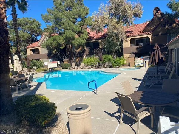 $1,600 | 2200 South Fort Apache Road, Unit 1204, Las Vegas, NV 89117