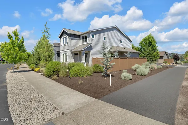 $549,950 | 61094 Southeast Sydney Harbor Drive, Bend, OR 97702