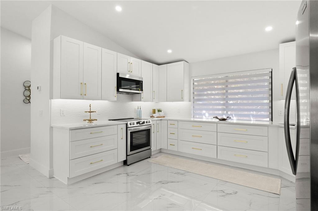 198 Albi Road, Unit 604 Naples, FL 34112 - Photo 14 of 38 Gallery Image 14