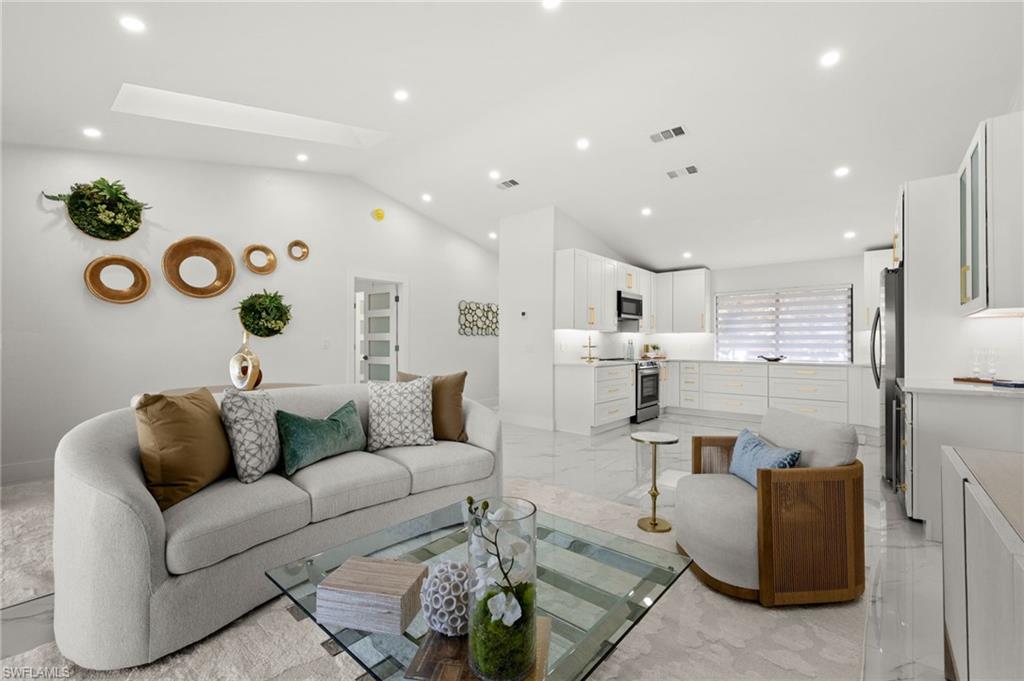 198 Albi Road, Unit 604 Naples, FL 34112 - Photo 8 of 38 Gallery Image 8