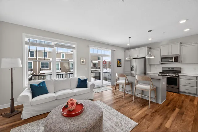 $385,000 | 5092 93rd Lane North, Brooklyn Park, MN 55443