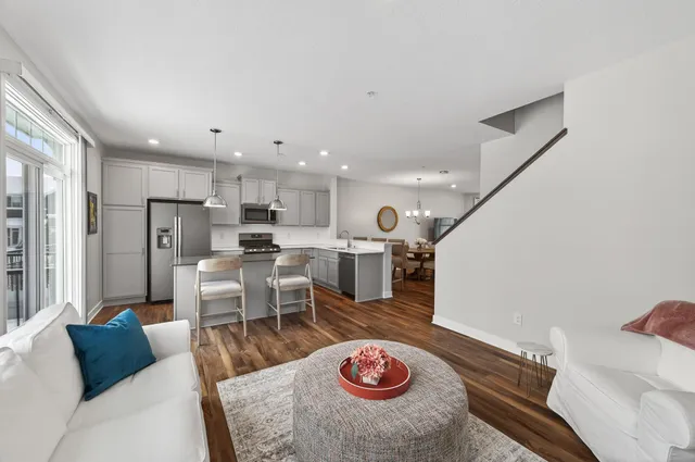 $385,000 | 5092 93rd Lane North, Brooklyn Park, MN 55443