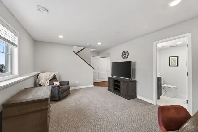 $385,000 | 5092 93rd Lane North, Brooklyn Park, MN 55443