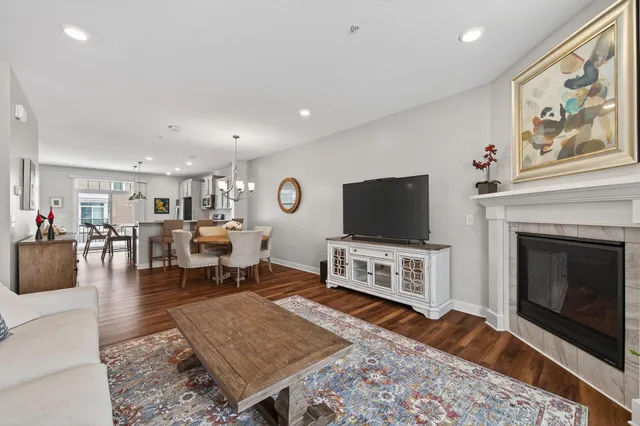 $385,000 | 5092 93rd Lane North, Brooklyn Park, MN 55443