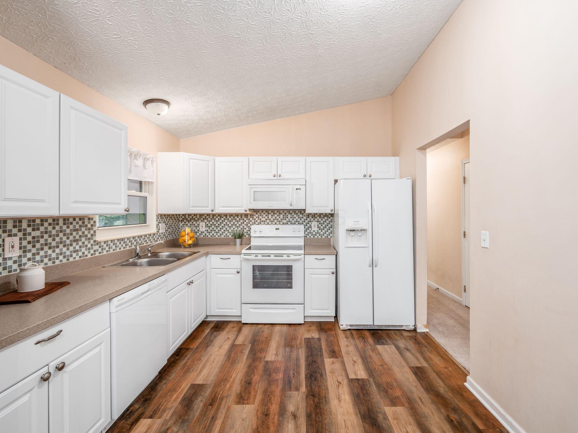 24 Ridgedale Court Powell, OH 43065 - Photo 13 of 36 Kitchen