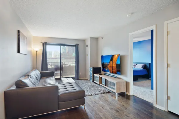 $1,895 | 401 South 1st Street, Unit 603, Minneapolis, MN 55401