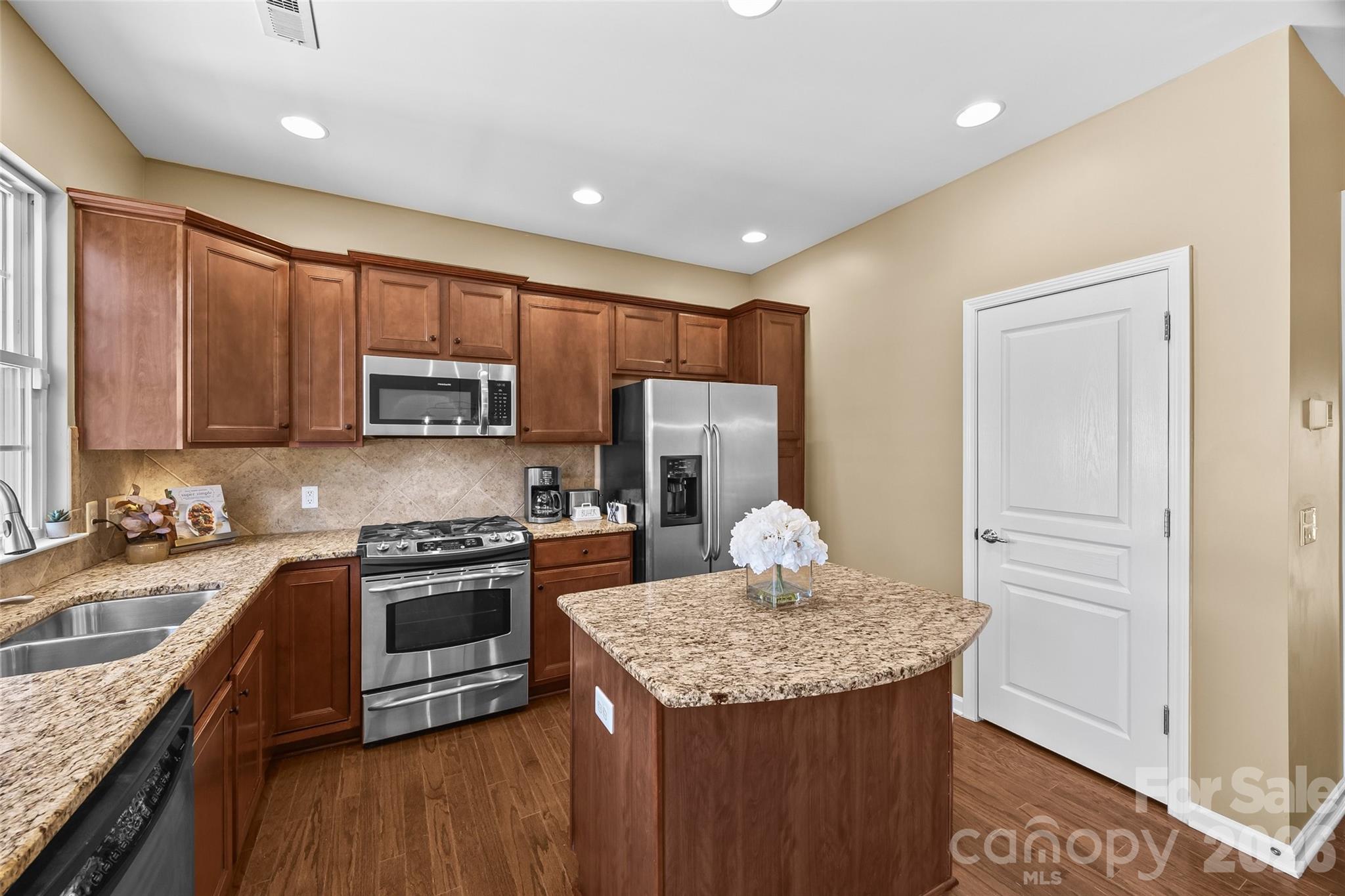 1114 Drayton Court Fort Mill, SC 29708 - Photo 17 of 46