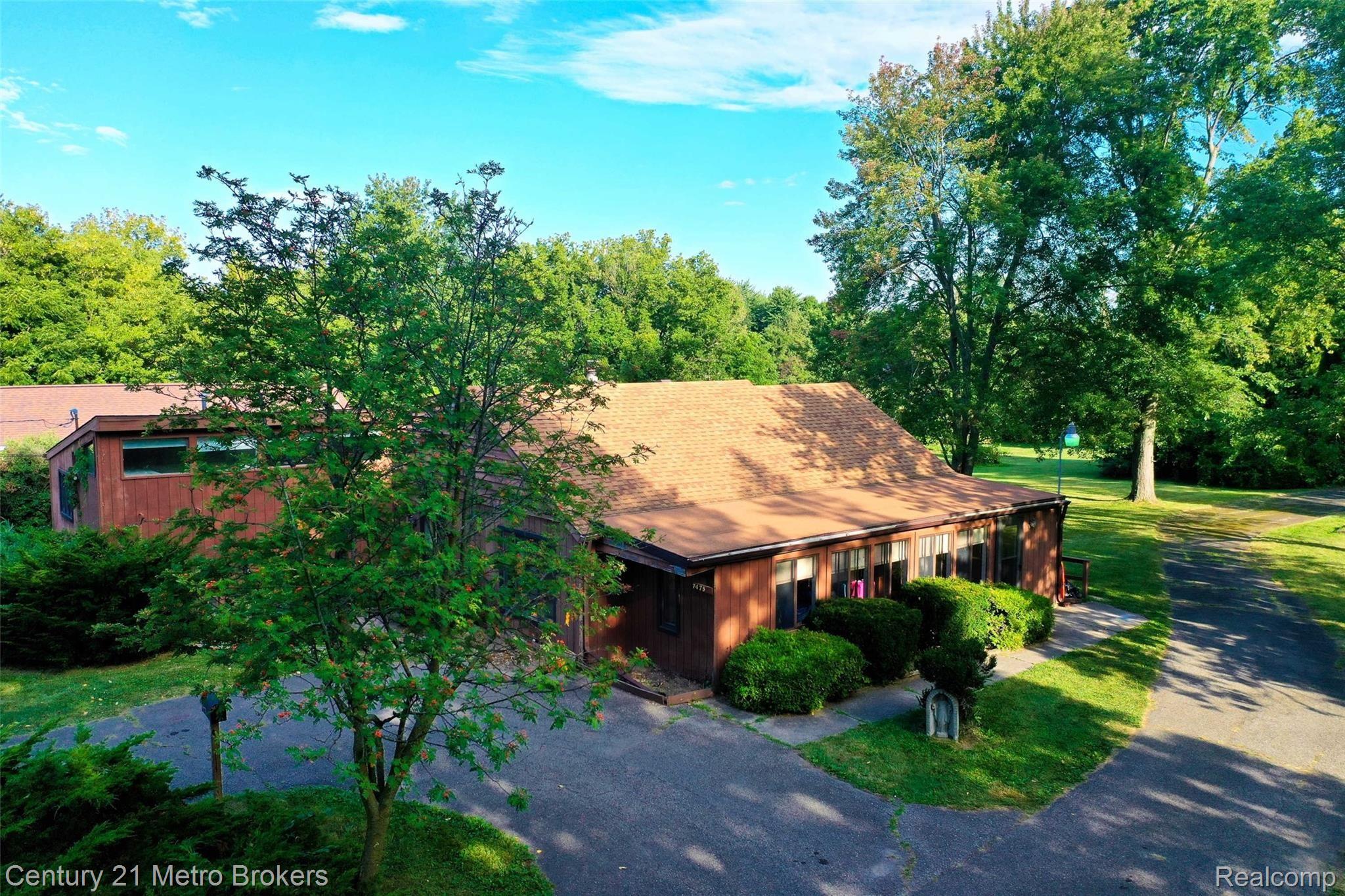 7475 East Atherton Road Davison, MI 48423 - Photo 38 of 50 7475-E-Atherton-Rd-37 Outside.jpg
