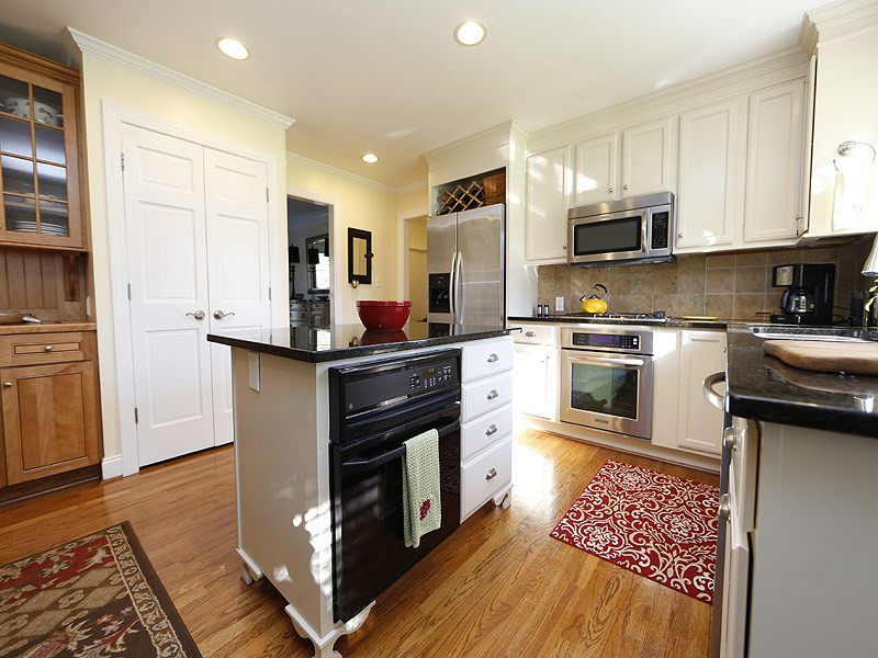 9304 Litchford Road Raleigh, NC 27615 - Photo 7 of 25 Kitchen