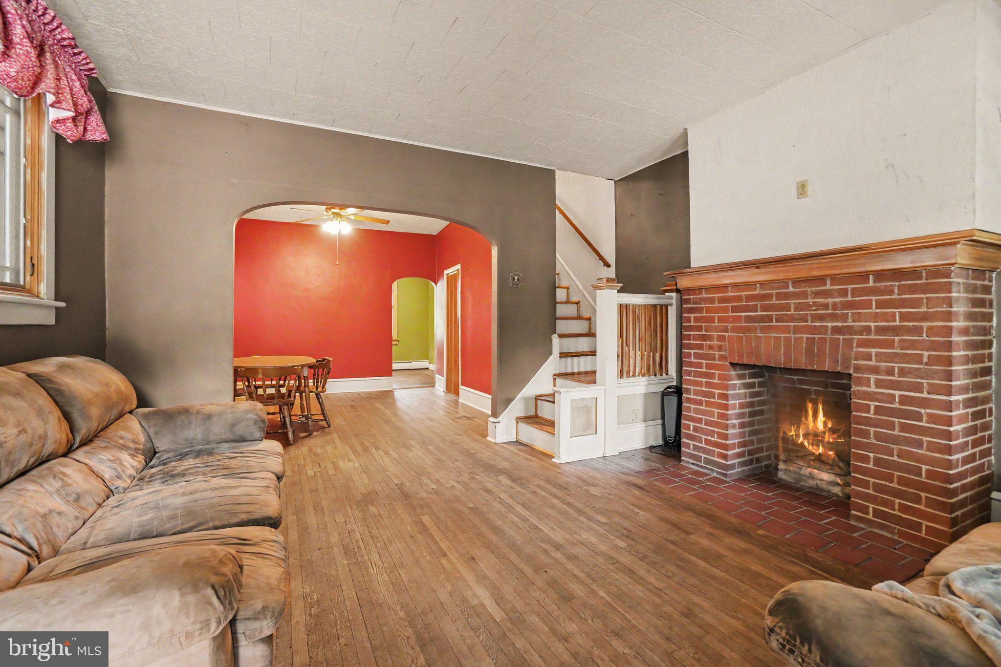 209 Main Street Lykens, PA 17048 - Photo 4 of 27