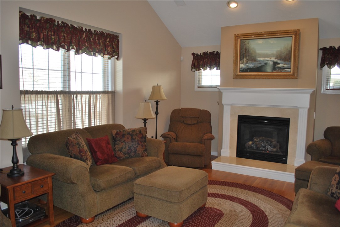 500 Mendon Road, Unit 320 Cumberland, RI 02864 - Photo 15 of 28