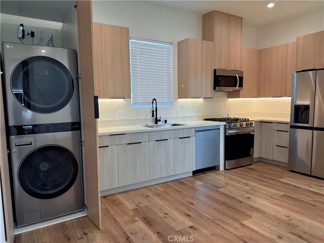 $3,499 | 6904 Corbin Avenue, Reseda, CA 91335