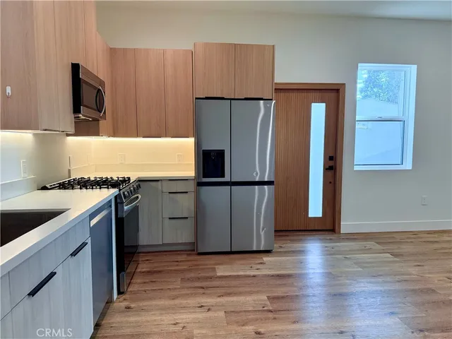 $3,499 | 6904 Corbin Avenue, Reseda, CA 91335