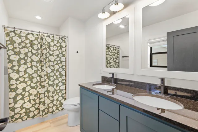 $649,000 | N8620 North Log Cabin Court, New Lisbon, WI 53950