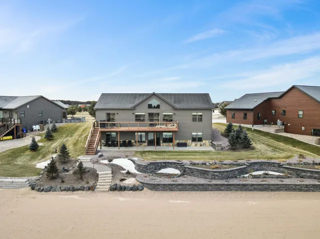 $649,000 | N8620 North Log Cabin Court, New Lisbon, WI 53950