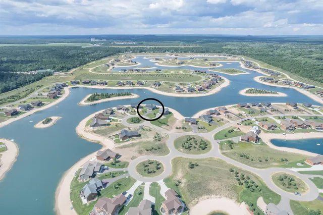 $649,000 | N8620 North Log Cabin Court, New Lisbon, WI 53950