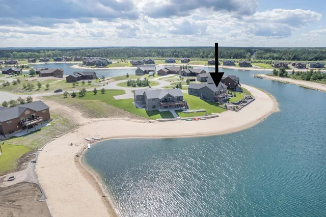 $649,000 | N8620 North Log Cabin Court, New Lisbon, WI 53950