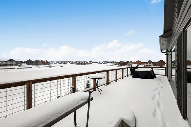 $649,000 | N8620 North Log Cabin Court, New Lisbon, WI 53950