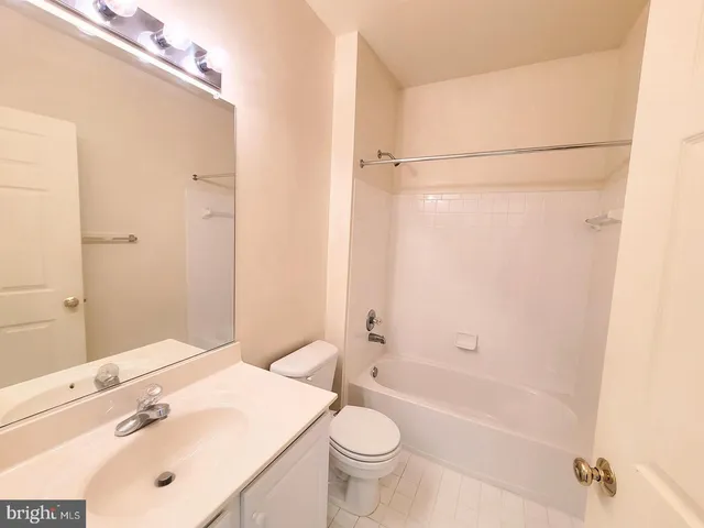 $2,500 | 6480 Cheyenne Drive, Unit 201, Alexandria, VA 22312