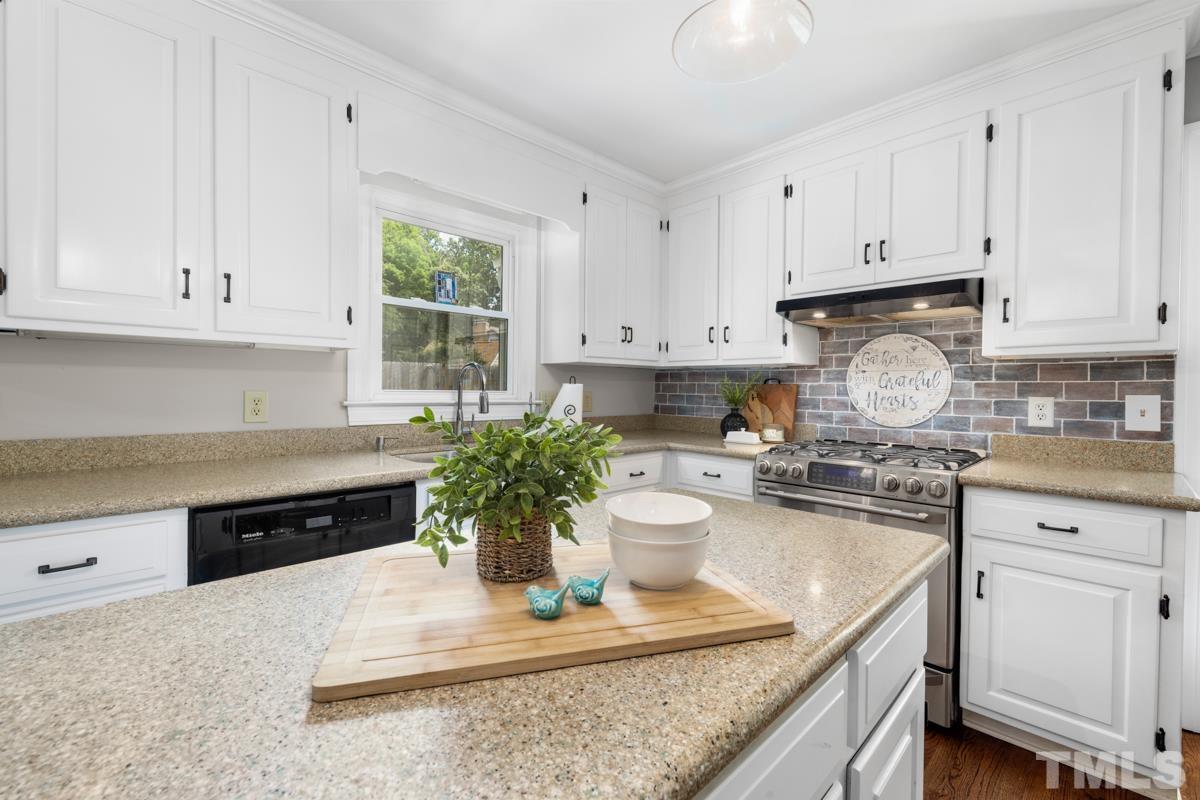 8804 Audley Circle Raleigh, NC 27615 - Photo 7 of 54