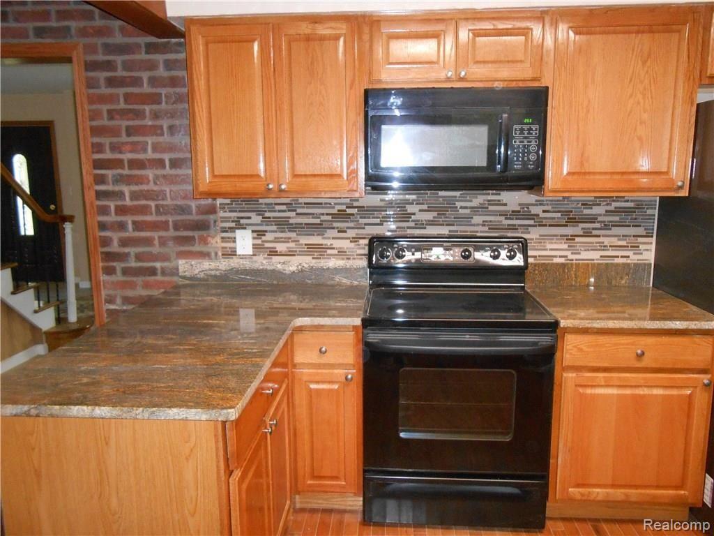 25655 Code Road Southfield, MI 48033 - Photo 17 of 74 DSCN9629.JPG