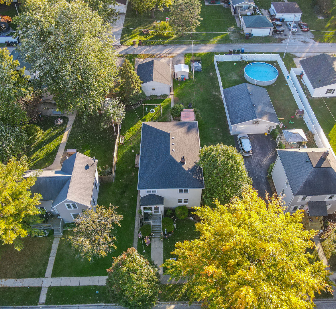 244 West 4th Street Manteno, IL 60950 - Photo 38 of 42 an aerial view of a house with a garden