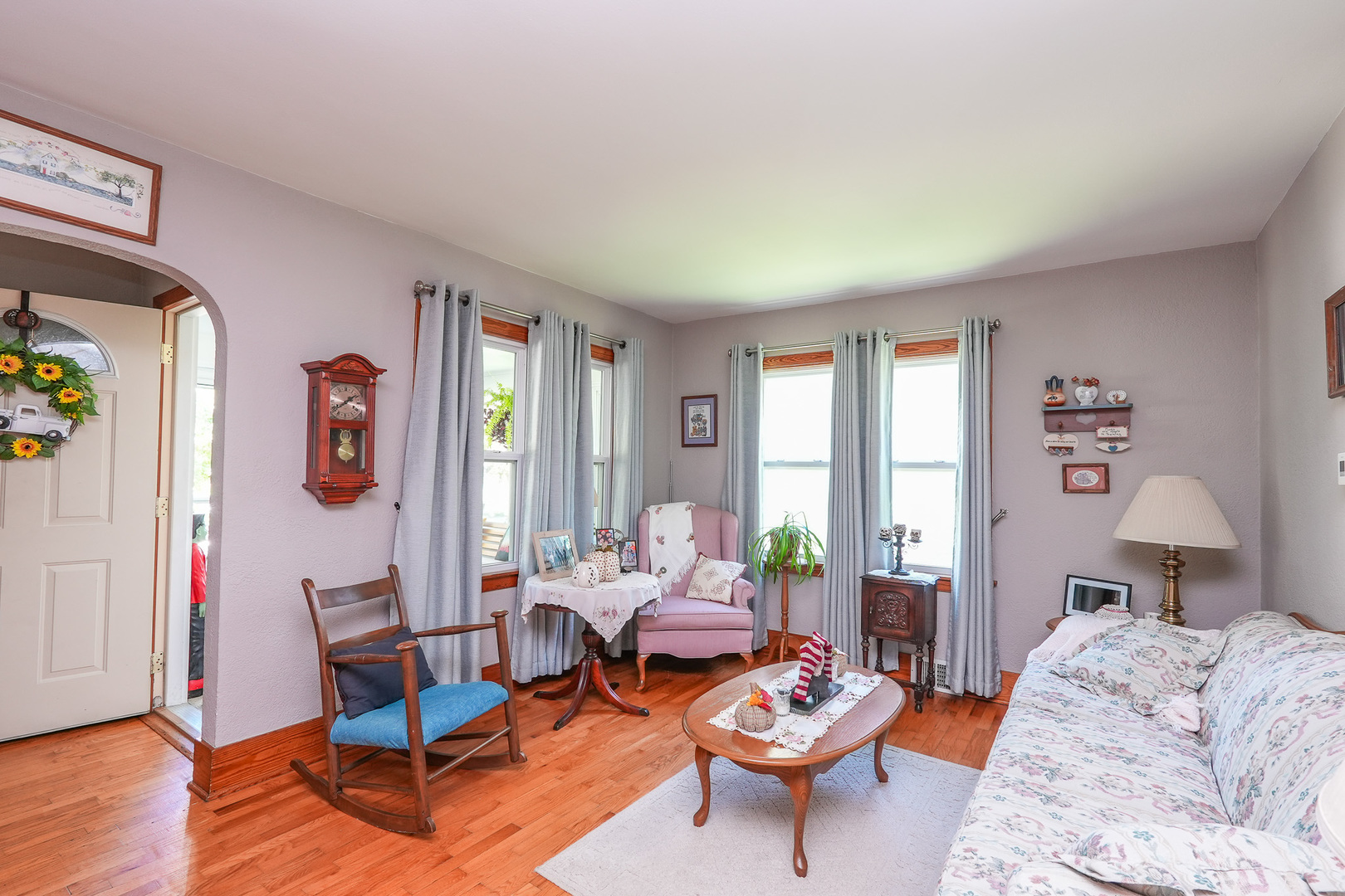 244 West 4th Street Manteno, IL 60950 - Photo 7 of 42 a living room with furniture and wooden floor