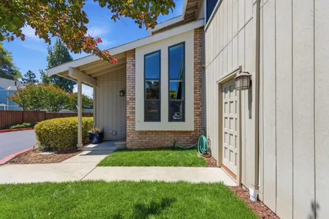$1,395,000 | 856 Minnesota Avenue, Unit 103, San Jose, CA 95125