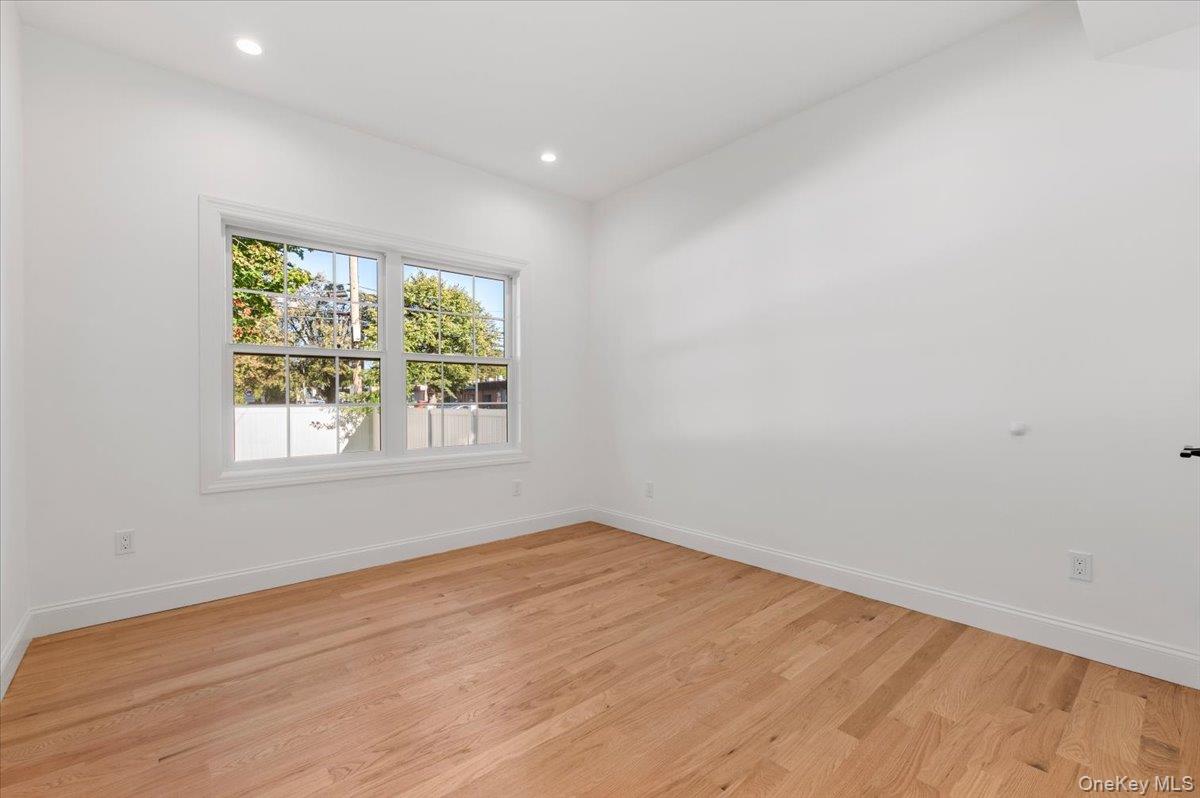 331 Orchid Road Levittown, NY 11756 - Photo 21 of 40 Gallery Image 21