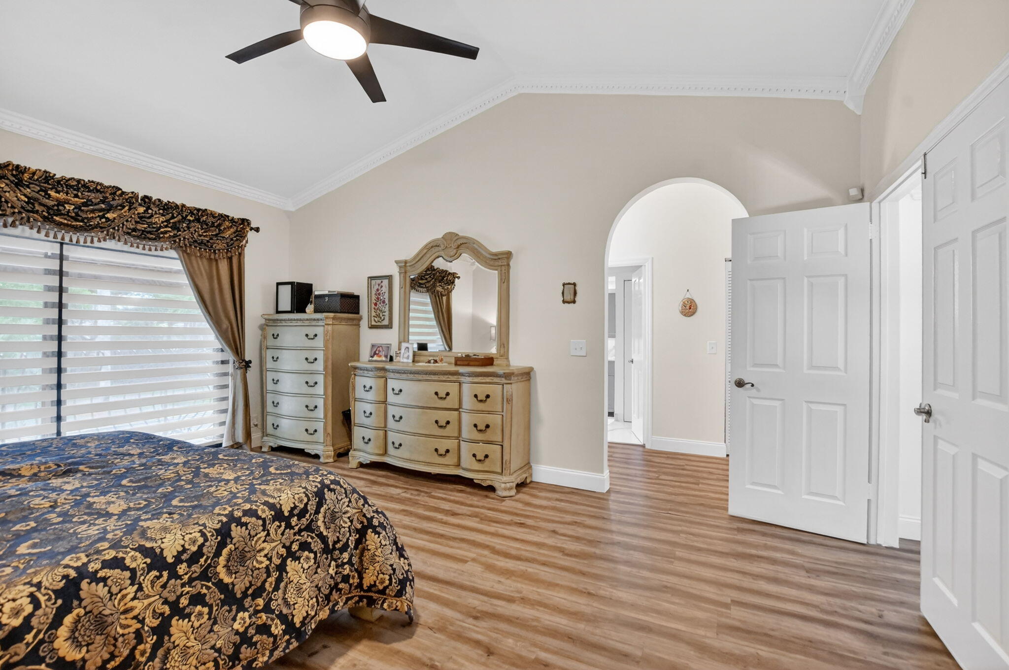 23260 Mirabella Circle North Boca Raton, FL 33433 - Photo 33 of 71 33-web-or-mls-DSC_2665