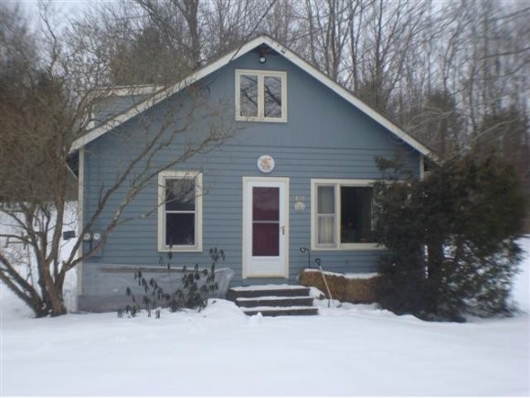 422 Southwest Shore Road Hinesburg, VT 05461 - Photo 1 of 1