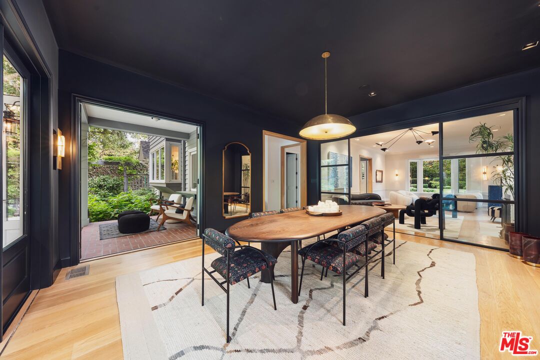 2600 Mandeville Canyon Road Los Angeles, CA 90049 - Photo 11 of 50