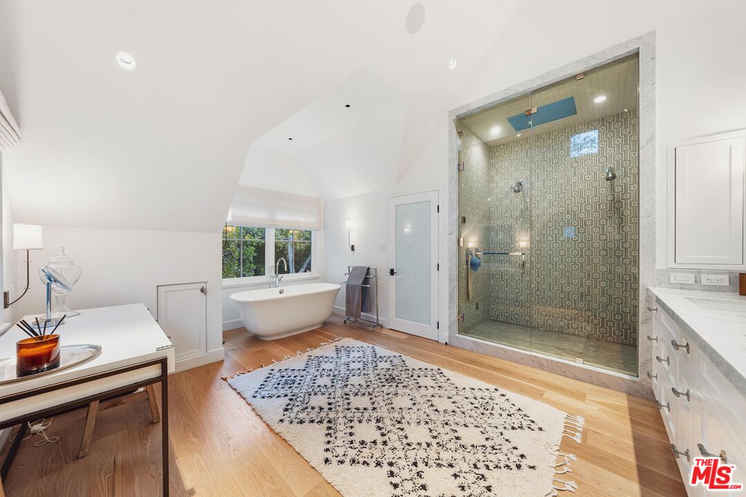 2600 Mandeville Canyon Road Los Angeles, CA 90049 - Photo 24 of 50