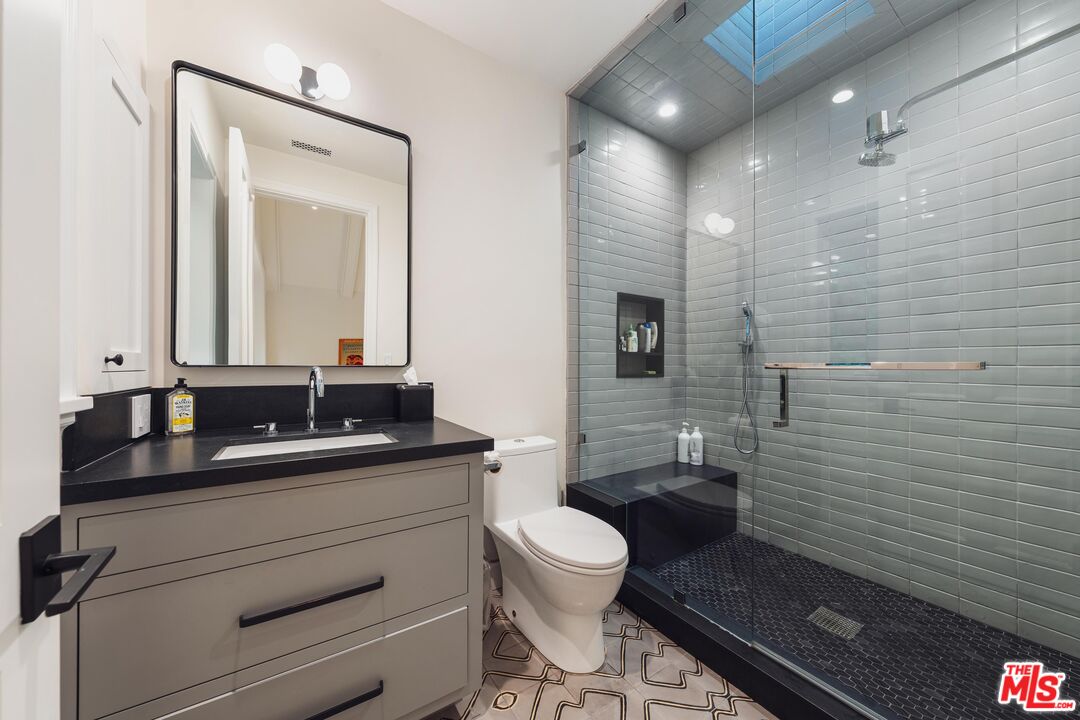 2600 Mandeville Canyon Road Los Angeles, CA 90049 - Photo 31 of 50