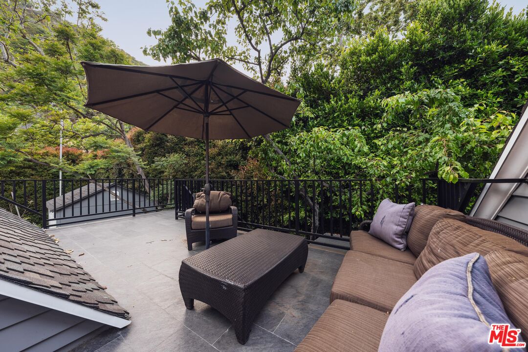 2600 Mandeville Canyon Road Los Angeles, CA 90049 - Photo 35 of 50