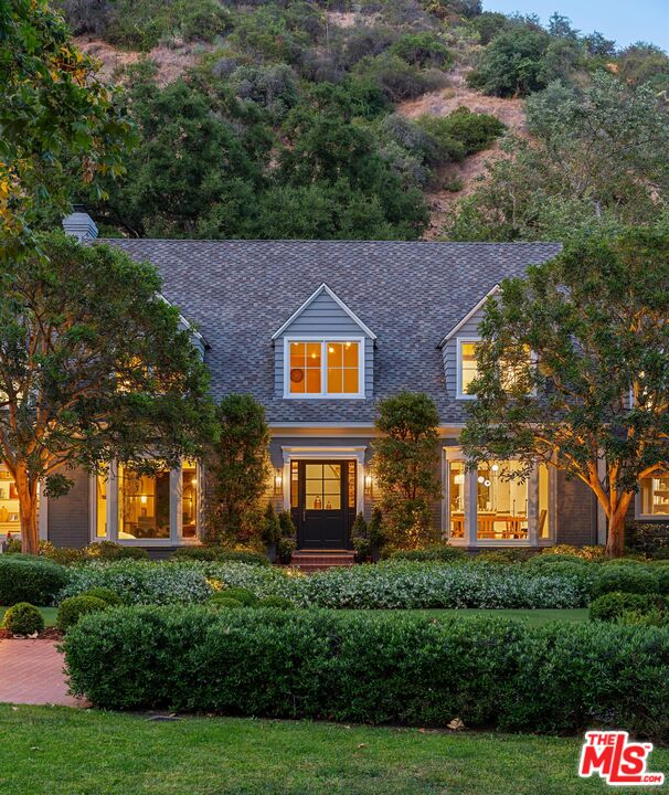 2600 Mandeville Canyon Road Los Angeles, CA 90049 - Photo 4 of 50