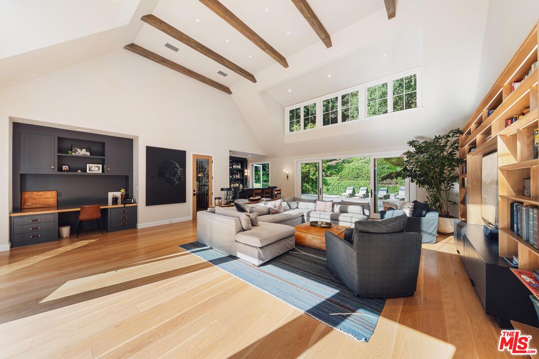 2600 Mandeville Canyon Road Los Angeles, CA 90049 - Photo 6 of 50