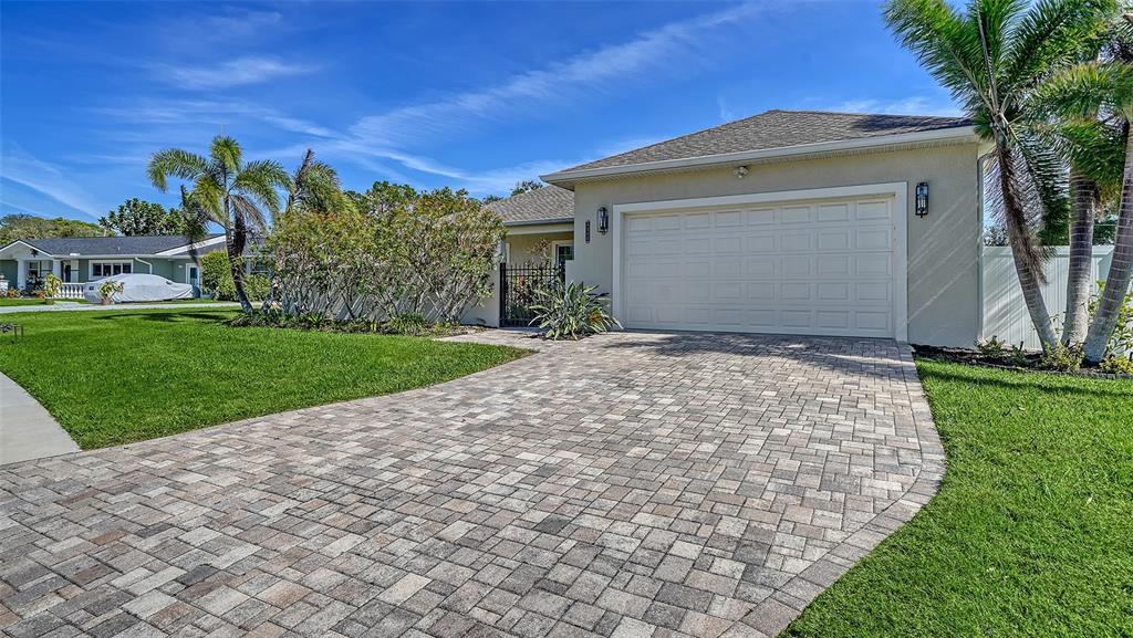 1111 Mallorca Drive Bradenton, FL 34209 - Photo 2 of 78