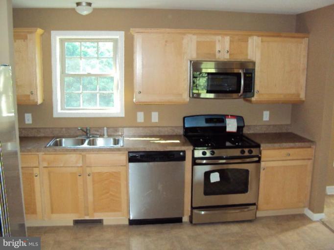 3119 Whiteford Road Pylesville, MD 21132 - Photo 13 of 17 Kitchen