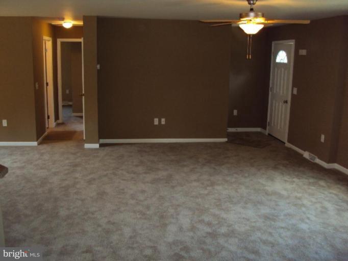 3119 Whiteford Road Pylesville, MD 21132 - Photo 5 of 17 Living Room