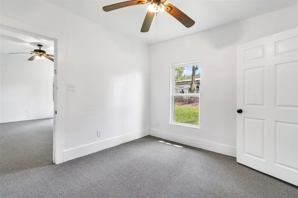 $1,450 | 725 South Washington Avenue, Livingston, TX 77351