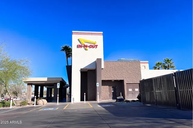 $2,495 | 9843 East Nopal Avenue, Mesa, AZ 85209