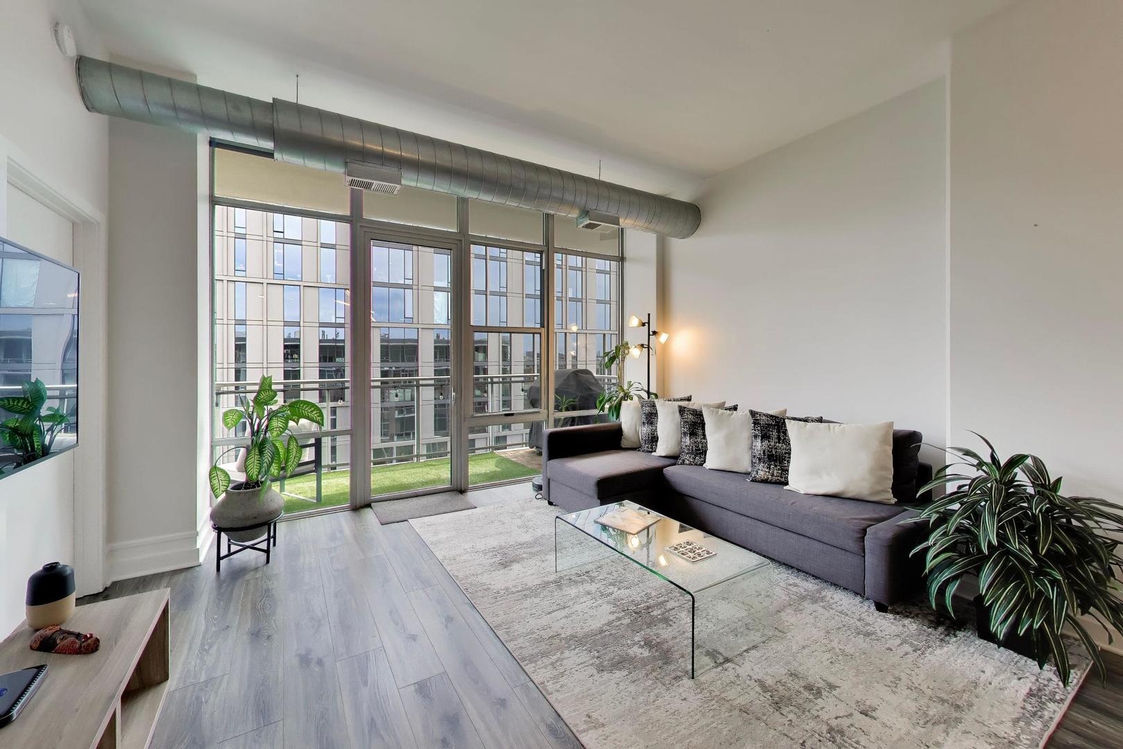 901 West Madison Street, Unit 1012 Chicago, IL 60607 - Photo 4 of 41 Gallery Image 4